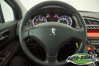 Peugeot 3008 1.6 VTi Clima Pano Première picture 5