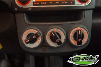 Mitsubishi Colt 1.3 Airco Edition Two picture 9