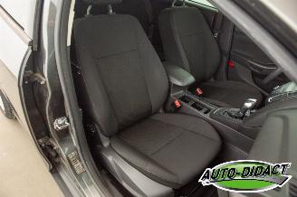 Ford Focus 1.0 Trend Automaat Motorschade Navi Airco picture 22