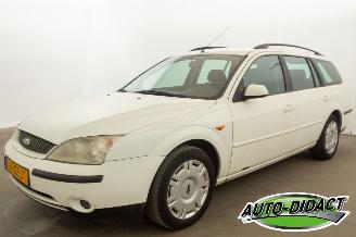 krockskadad bil auto Ford Mondeo 2.0-16V Trend Airco 2001/4