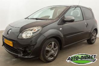 krockskadad bil auto Renault Twingo 1.2-16V Airco 104.391 km NAP Collection 2011/5