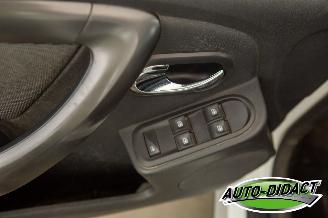 Dacia Duster 1.5 dCi Navi Camera Airco Leder Prestige picture 12