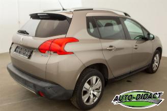 Peugeot 2008 1.2 60kW Navi Clima Access picture 4