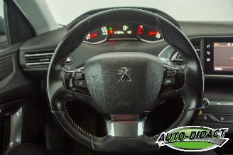 Peugeot 308 1.2 Style Clima Navi picture 5