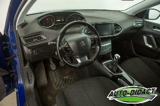 Peugeot 308 1.2 Style Clima Navi picture 24