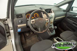 Opel Zafira 1.8 Temtation picture 24