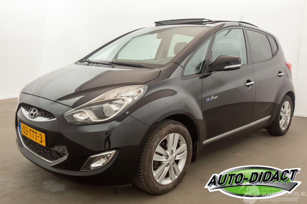 Hyundai Ix20 1.4i  I-CATHCHER  OPEN PANO LEER  AIRCO