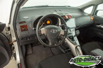 Toyota Auris 1.6-16V Luna Business picture 7
