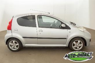 Peugeot 107 1.0-12V Black & Silver picture 30