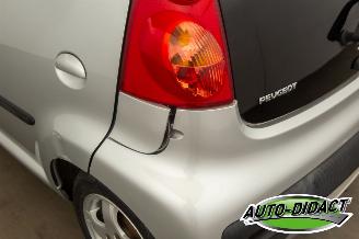Peugeot 107 1.0-12V Black & Silver picture 24