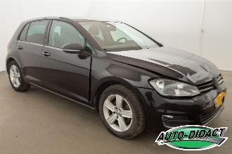 Volkswagen Golf 1.2 TSI Highline picture 2