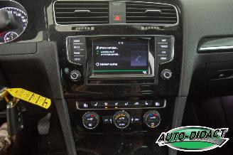 Volkswagen Golf 1.2 TSI Highline picture 11