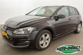 Damaged car Volkswagen Golf 1.2 TSI Highline 2014/7