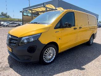 Coche accidentado Mercedes eVito Extra Lang 66 kWh 2021/9