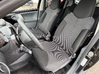 Toyota Aygo 1.0 - Airco - 85.466 km - Centrale Vergrendeling picture 8