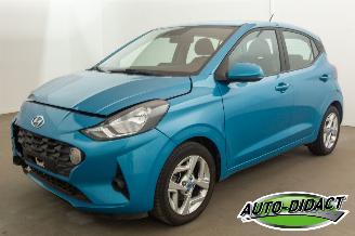 Schadeauto Hyundai I-10 1.0 49kW Automaat 31.592 km Airco Navi Camera 2021/7