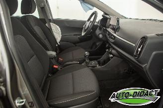 Kia Picanto 1.0 49kW Automaat 12.435 km Navi Camera Airco picture 21