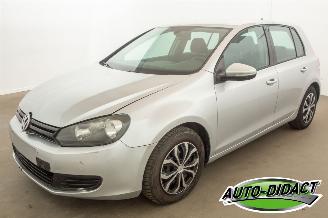 Vaurioauto  passenger cars Volkswagen Golf 1.2 TSI Automaat Clima Trendline 2011/12