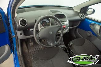 Peugeot 107 1.0-12V Airco Sublime picture 21