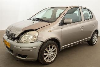krockskadad bil auto Toyota Yaris 1.3 VVT-i Airco S-Line 2006/1