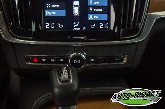 Volvo V-90 2.0 T4 140kW Automaat Digi Dash Camera Navi Leder picture 10