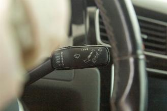 Volkswagen Golf 1.6 TDI Clima Navi Highline picture 19
