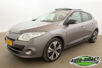 damaged passenger cars Renault Mégane 1.4 TCe Open Pano Clima Bose 2012/1