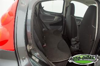 Peugeot 107 1.0-12V Airco Sublime picture 18