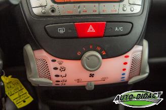 Peugeot 107 1.0 Airco Access Accent picture 8