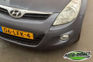 Hyundai I-20 1.4i Clima i-Catcher picture 28