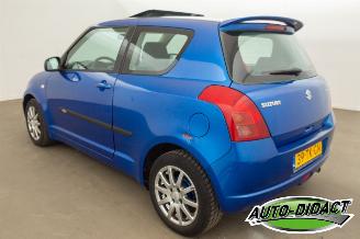 Suzuki Swift 1.5 GLS Automaat Schuifdak Airco 1e eigenaar picture 3