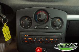 Renault Clio 1.5 Airco picture 8