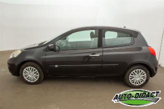 Renault Clio 1.5 Airco picture 32
