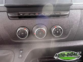 Renault Master T35 2.3 dCi 135 L3H2 Work Edition Motorschade picture 8
