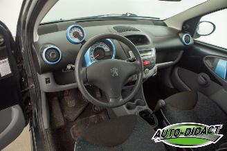 Peugeot 107 1.0-12V Airco 55.199 km NAP Urban Move picture 20