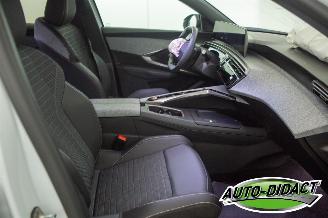 Peugeot e-3008 73 kWh 48.790 km NAP Allure Avantage 210 picture 18
