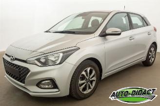 Coche accidentado Hyundai I-20 1.2 Airco Navi Camera Hagelschade 2018/11