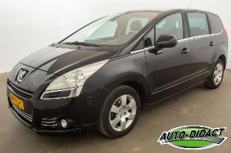škoda osobní automobily Peugeot 5008 1.6 VTi 7p. Navi Clima Blue Lease 2011/2