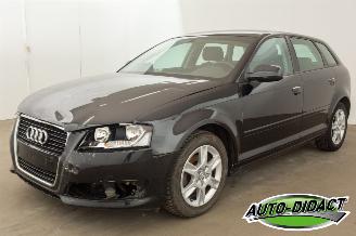 krockskadad bil auto Audi A3 1.6 TDI 66kW Clima 2012/8