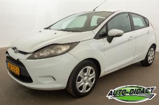 Schadeauto Ford Fiesta 1.25 Airco Trend 2012/1