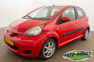 Schadeauto Toyota Aygo 1.0-12V Automaat Airco Comfort 2009/5