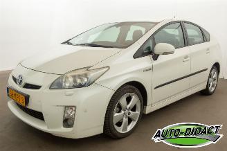 damaged passenger cars Toyota Prius 1.8 Hybride Dynamic 2010/1