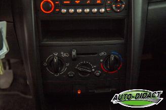Peugeot 207 1.4-16V Airco Color-line picture 9