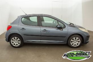 Peugeot 207 1.4-16V Airco Color-line picture 34