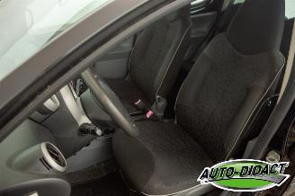 Peugeot 107 1.0-12V XS Airco picture 20