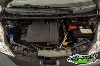 Peugeot 107 1.0-12V XS Airco picture 26