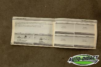 Peugeot 107 1.0-12V XS Airco picture 22