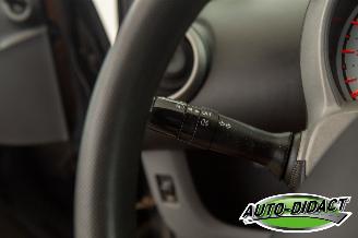 Peugeot 107 1.0-12V XS Airco picture 11