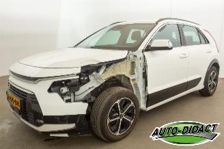 Auto incidentate Kia Niro 1.6 GDi Hybrid Automaat Digi Dash Camera DynamicLine 2024/4