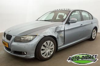 uszkodzony samochody osobowe BMW 3-serie 318i Automaat Elek Dak Clima Business Line 2010/11
